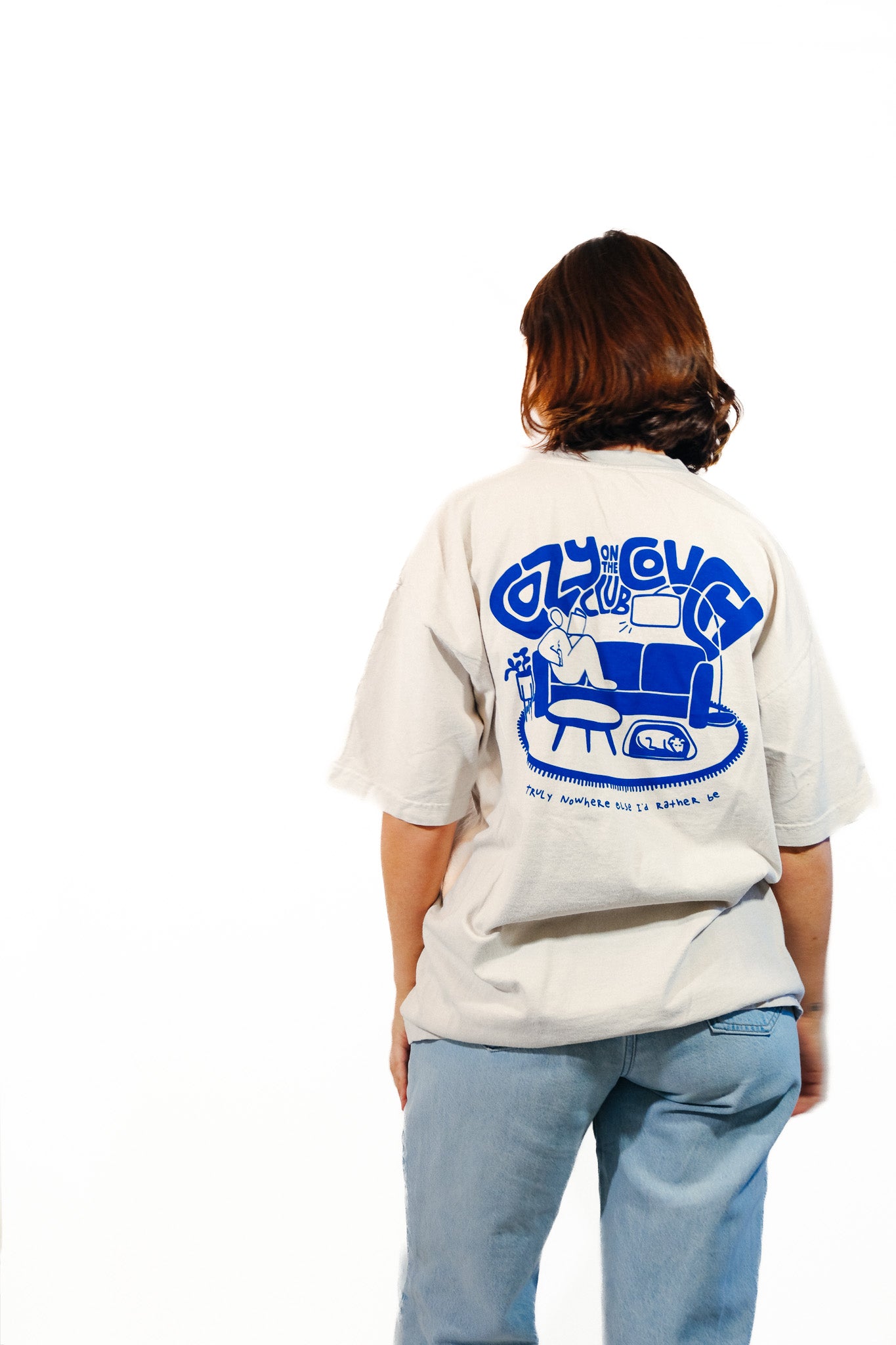 cozy on the couch club - short sleeve