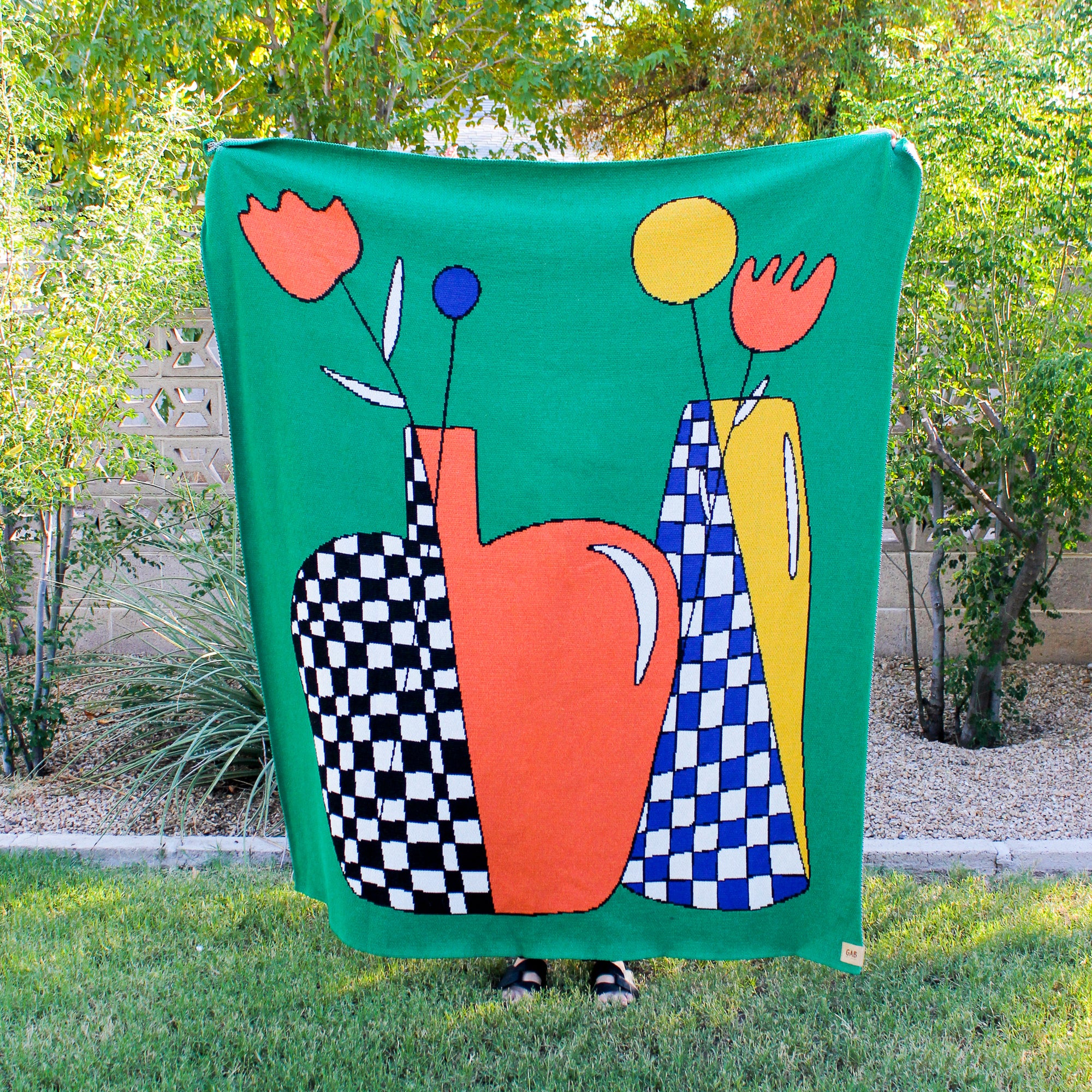 flowers in vases knit blanket